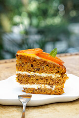 piece of cakes with lemon