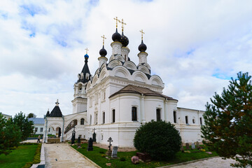 Fototapeta na wymiar Church architecture of Murom, a city in Russia.