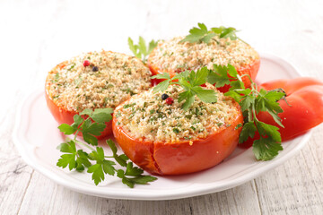 baked tomato with breaded and herbs