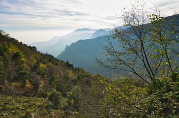 Fototapeta na wymiar Grand Mont, Alpes du Sud