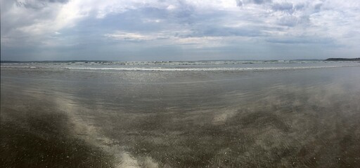 Plage de Saint-Anne La Palud en Finistère Cornouaille Bretagne France	