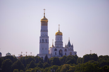 Fototapeta na wymiar The Archangel and Annunciation Cathedrals of the Moscow Kremlin in Russia