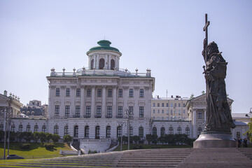 pashkov's house next to prince vladimir in moscow