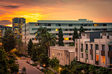 Residential apartments at sunset in West End, Brisbane, Australia - obrazy, fototapety, plakaty