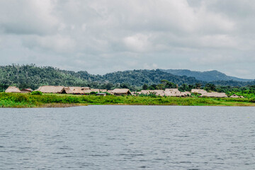 Houses in the indigenous community of Panama. Madunggandi

