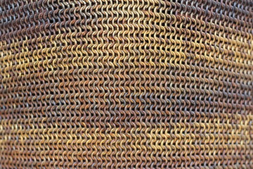the construction of a chain mail made of metal rings