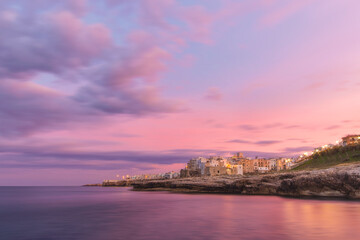 Atardecer en el pueblo de Giovinazzo Italia 