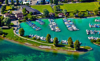 Hafen am Bodensee aus der Luft fotografiert