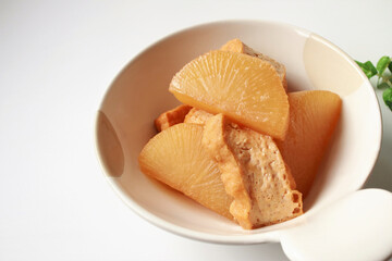 大根と厚揚げの煮物