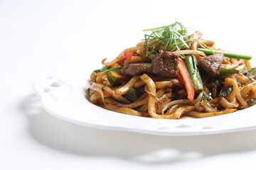 stir fried Japanese udon noodle mee in black pepper sauce with wagyu beef meat asian halal menu