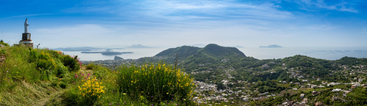 Ischia, panoramica, golfo di Napoli da Barano