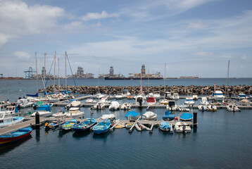 Fototapeta na wymiar Marina in Las Palmas de Gran Canaria. 