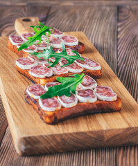 Toasts with fuet