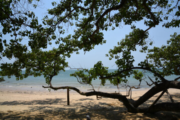 leerer Strand in Thailand während des Lockdown, Naklua Beach