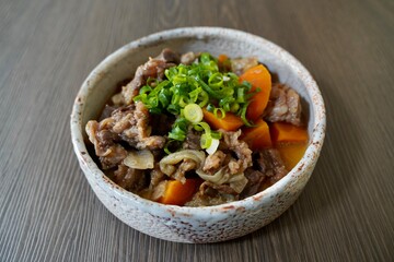 牛すじの煮込み