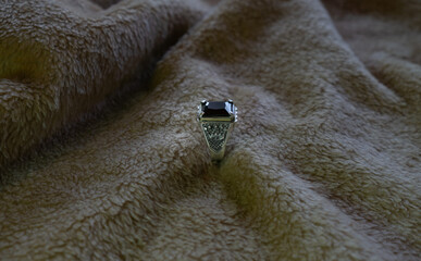 Beautiful old silver ring with gold and onyx