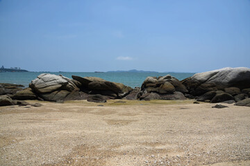 leerer Strand in Thailand während des Lockdown, Naklua Beach