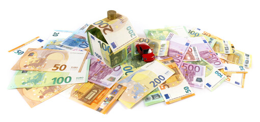 Haus aus Geldscheine, Hauskauf, Kredit - Symbol Panorama Freigestellt