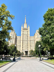 Obraz premium Moscow, residential high-rise on Kudrinskaya Square in summer
