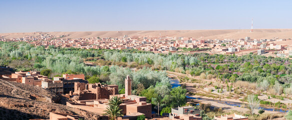 Obraz premium Street of the Kasbahs / Kasbahs in Dades valley in the south of Morocco, Africa.