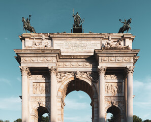 Obraz premium triumphal arch in Milan
