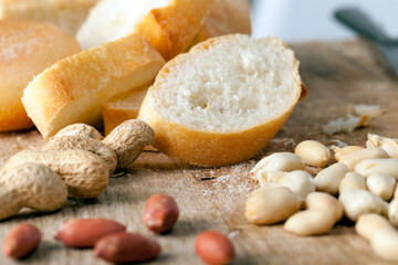 Fototapeta na wymiar ingredients for preparing a quick Breakfast of bread and peanuts