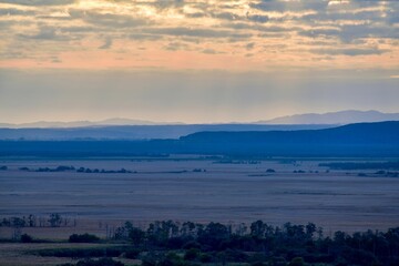 展望台から見た晩秋の釧路湿原の夕焼け情景＠北海道