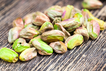 salted and roasted pistachio nuts