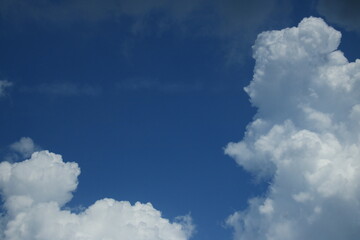 Obraz premium 初秋の雲と青空(日本)