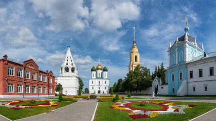 Fototapeta na wymiar Panoramic view of Sobornaya square in Kolomna Kremlin. Moscow Oblast, Russia.