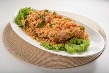 wok fried big tiger prawn with crispy butter cereal curry leaf chilli Asia halal menu
