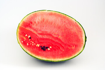 ラグビーボール型のスイカ（ひとりじめロング）