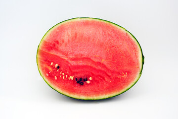 ラグビーボール型のスイカ（ひとりじめロング）