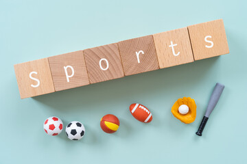 スポーツ、球技｜「Sports」と書かれた積み木と球技の道具のおもちゃ
