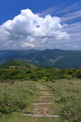 梶ヶ森　山頂からの眺望　初夏（高知県　大豊町）