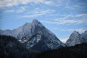Fototapeta na wymiar snow covered mountains