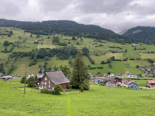 Fototapeta na wymiar Churfirsten Schweiz im Sommer
