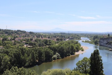 Fototapeta na wymiar La riviere Ardeche vue depuis le village de Aigueze, village de Aigueze, departement du Gard, France