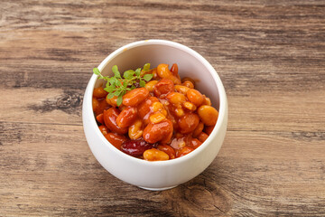 Baked kidney in tomato sauce