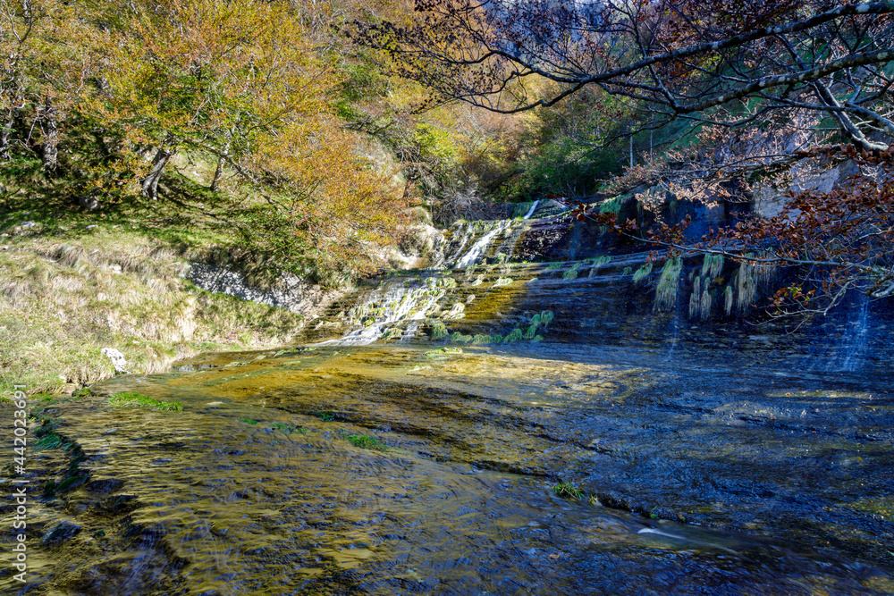 Wall mural san miguel waterfall, mena valley, burgos, spain.