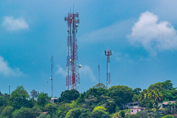 Antenas telefónicas en cerro de El Salvador - obrazy, fototapety, plakaty