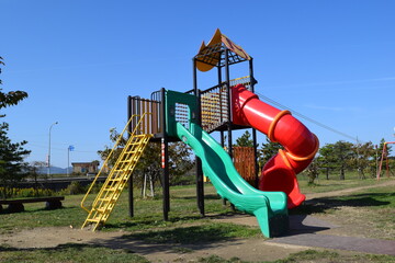 児童公園の遊具