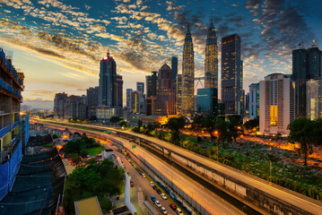 Fototapeta na wymiar Twilight over Kuala Lumpur skyline