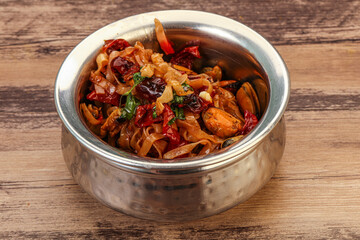 Asian wok noodle with mussels