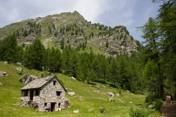 Fototapeta na wymiar Alpe Devero località turistica nell'Ossola