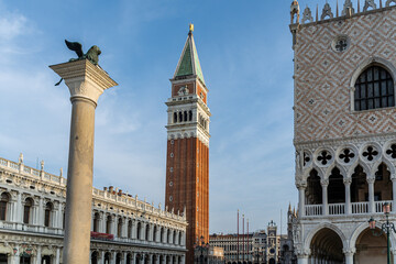Fototapeta na wymiar Beautiful morning view of the St Marc's Square with the Campanile and the Doge's Palace in Venice, Italy