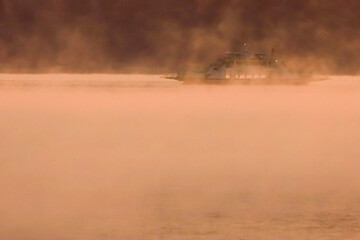 瀬戸内海国立公園筆影山の海霧　広島県三原市須波沖
