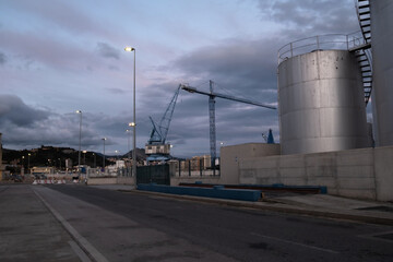 Obraz premium View oil distribution terminals Tanks in Malaga Port