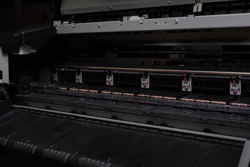 大型プリンタのメンテナンス