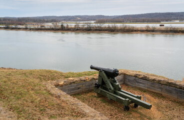 Obraz premium Cannons at Fort Donelson National Battlefield